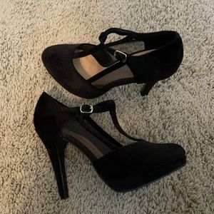 Call it Spring Black Velvet Heels Size 9